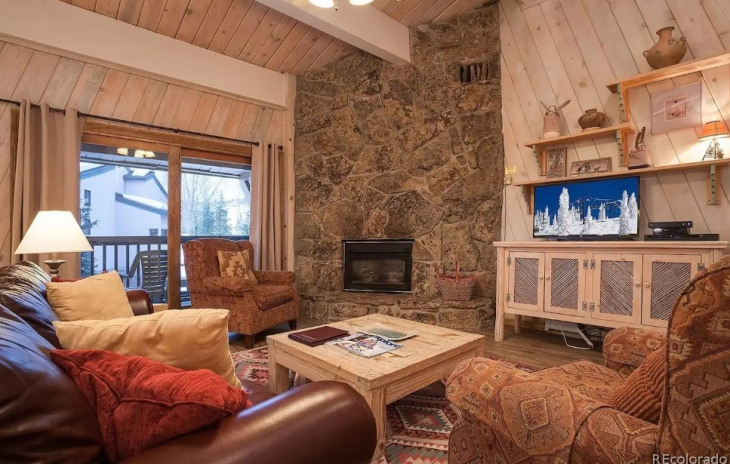 2355 Apres Ski Way Photo