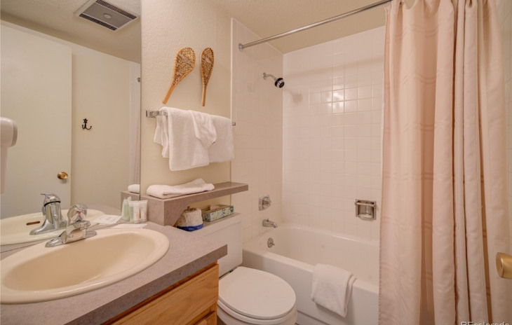 2700 Village Drive Photo