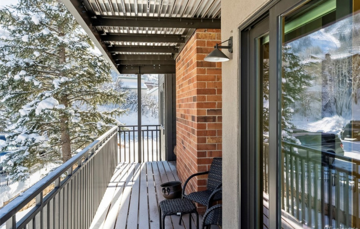 2420 Ski Trail Lane Photo