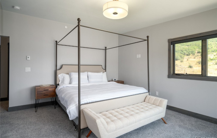 1898 Sunlight Drive Photo