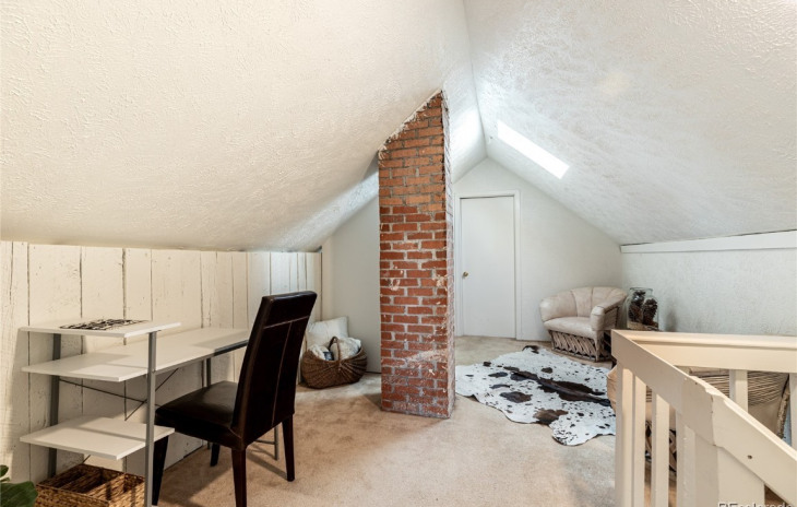 220 Hill Street Photo