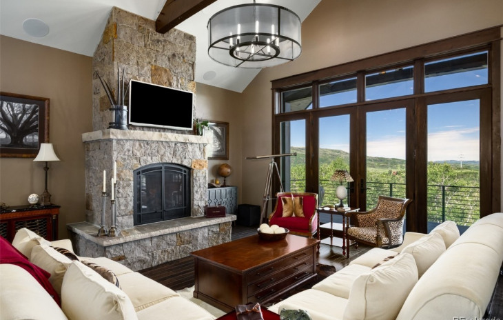 305 Boulder Ridge Road Photo