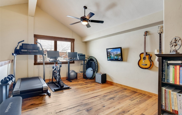 1169 Hilltop Parkway Photo