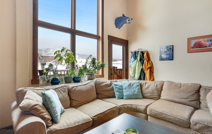 1169 Hilltop Parkway Photo