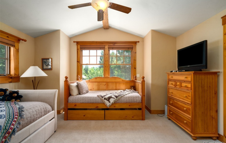 32785 Waters Edge Court Photo