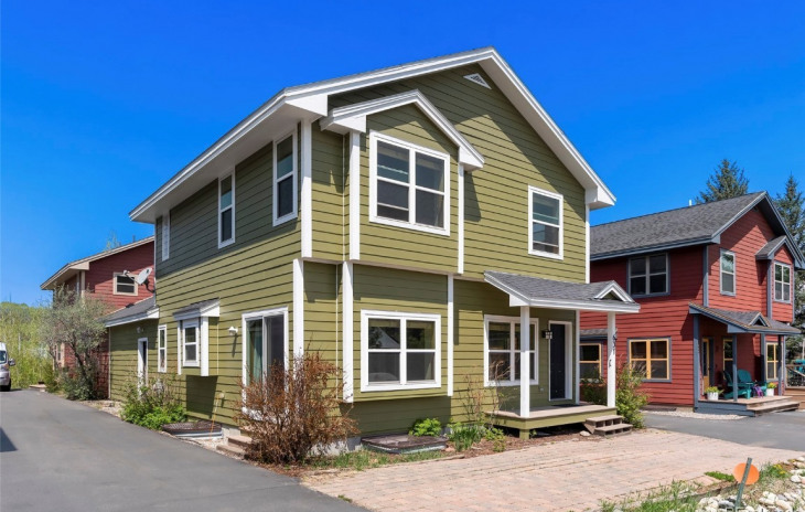 631 Evans Street Photo