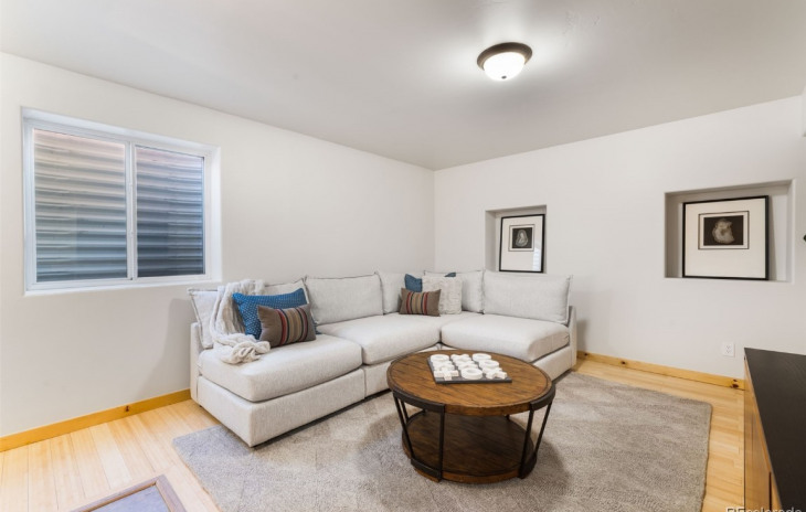 631 Evans Street Photo