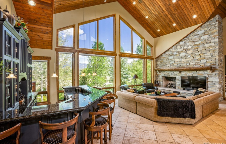 28505 Thorpe Mountain Drive Photo