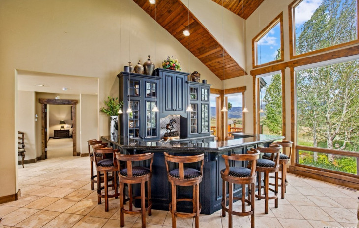 28505 Thorpe Mountain Drive Photo