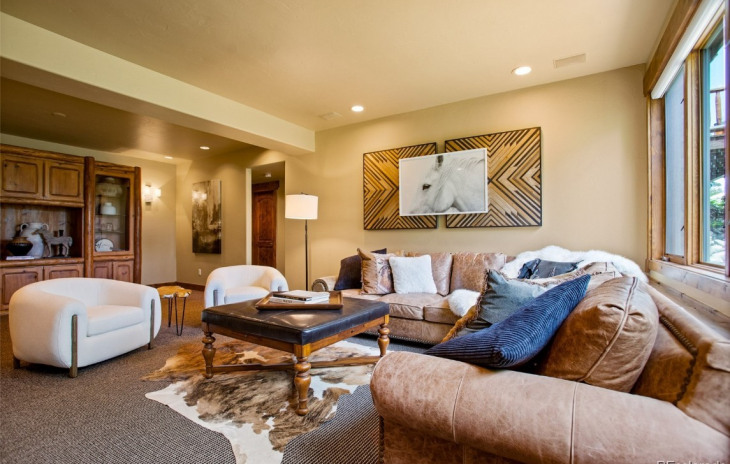 28505 Thorpe Mountain Drive Photo