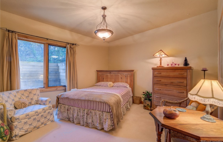 1722 Highland Way Photo
