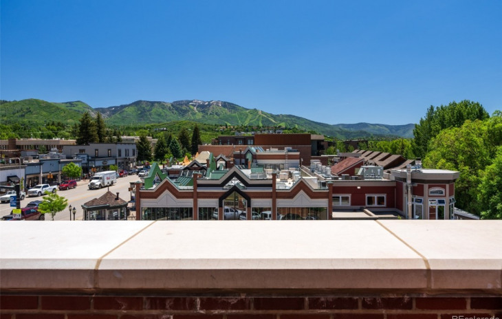 703 Lincoln Avenue Photo