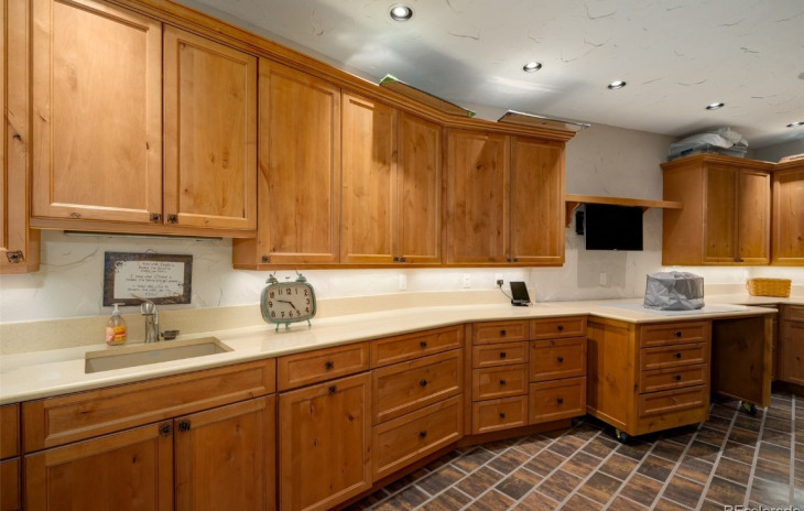 2555 Ski Trail Lane Photo