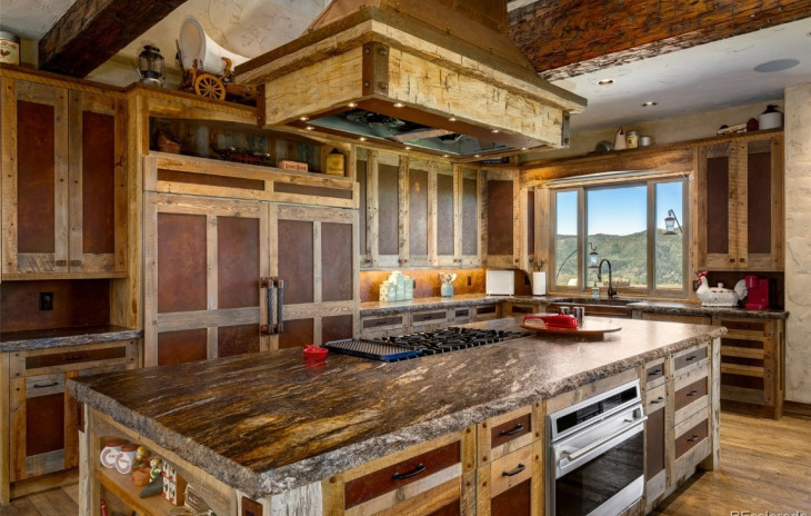 2555 Ski Trail Lane Photo