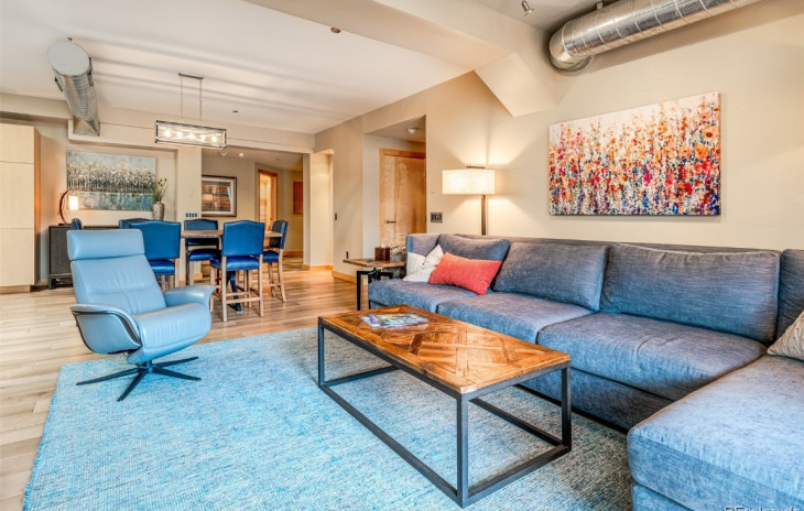 601 Lincoln Avenue Photo