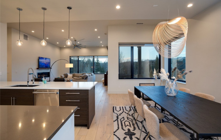 970 Angels View Way Photo