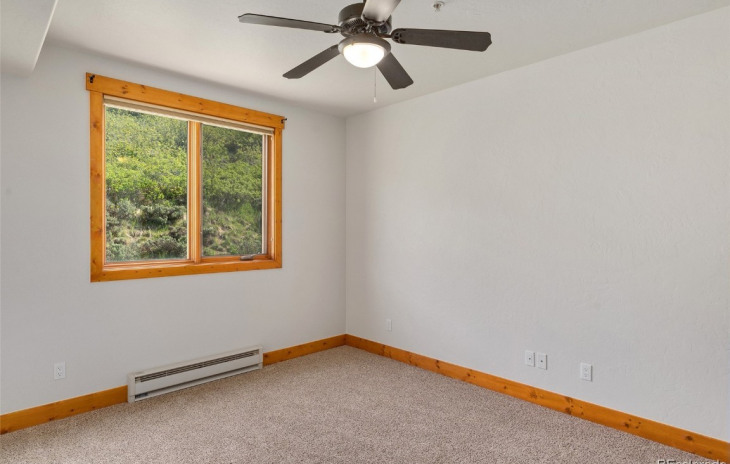 580 Anglers Drive Photo