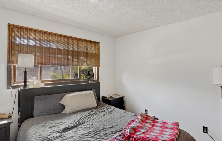 1320 Athens Plaza Photo