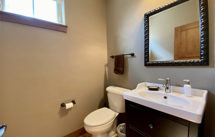 611 Clermont Circle Photo