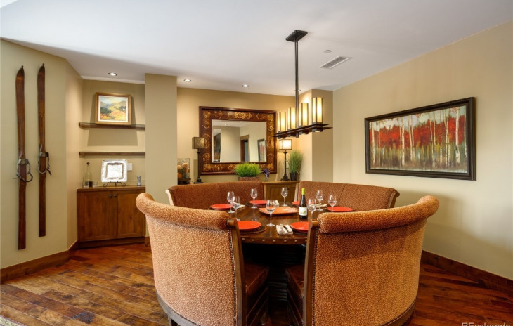 2250 Apres Ski Way Photo