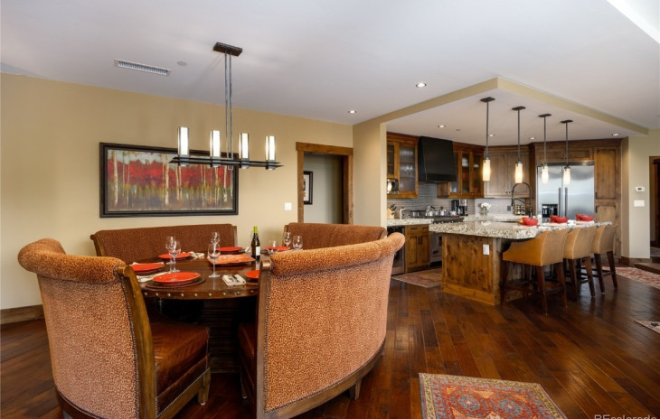 2250 Apres Ski Way Photo