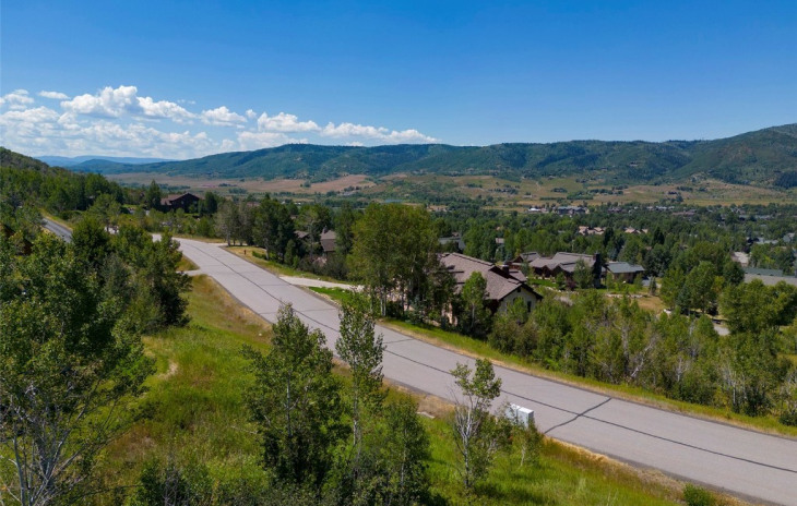 2245 Bear Drive Photo