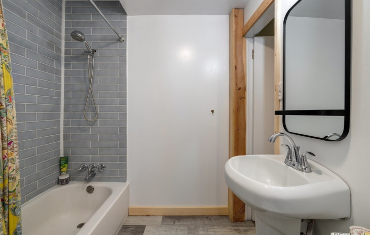 279 Lincoln Street Photo
