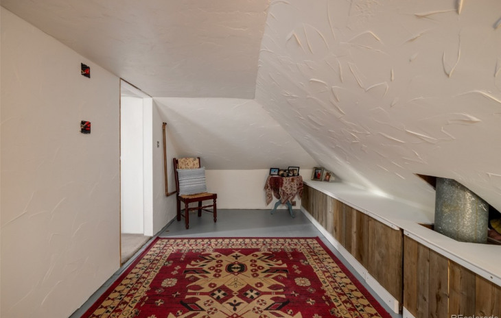 279 Lincoln Street Photo