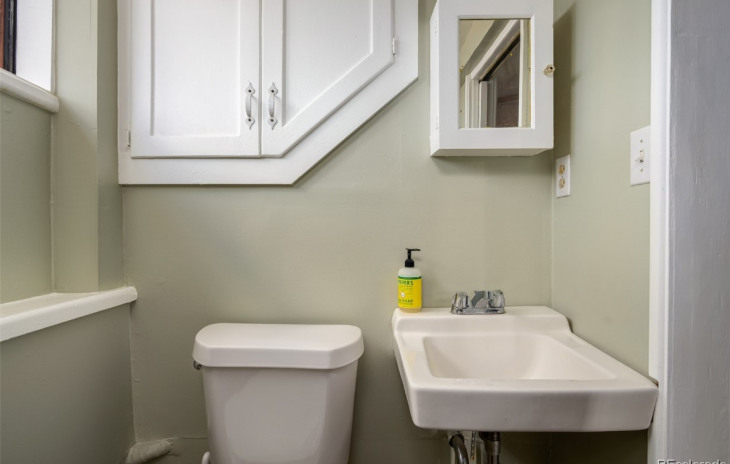 279 Lincoln Street Photo