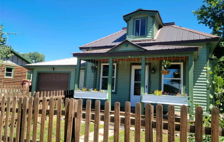 279 Lincoln Street Photo