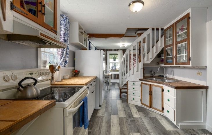 279 Lincoln Street Photo