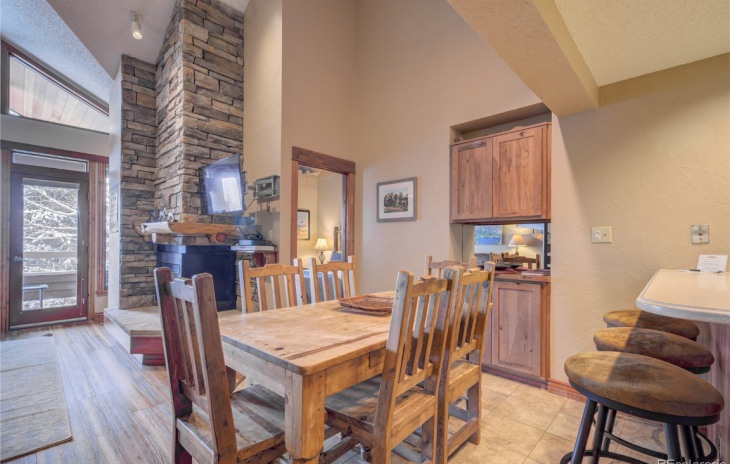 2800 Village Drive Photo