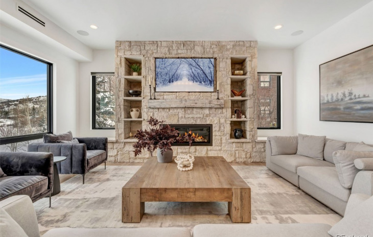 1230 Harwig Circle Photo
