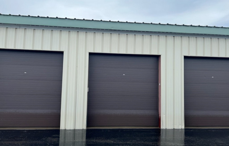 501 W Airport Blvd Photo