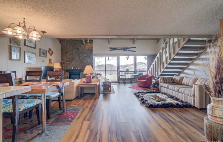 465 Tamarack Drive Photo