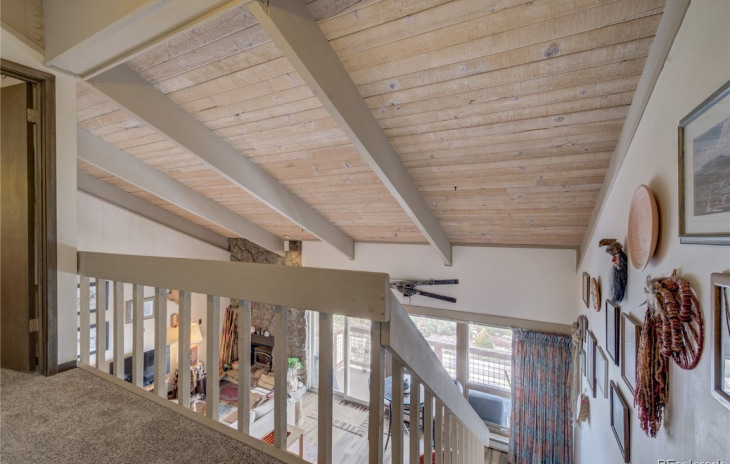 465 Tamarack Drive Photo