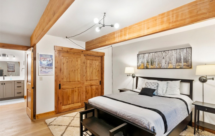 1568 Mark Twain Court Photo