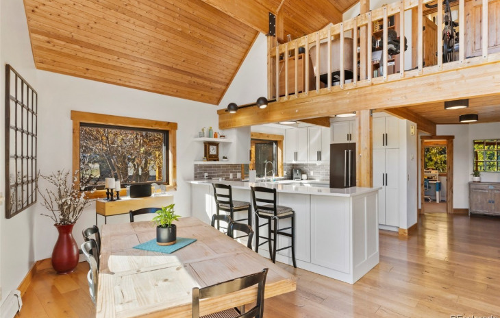 1568 Mark Twain Court Photo