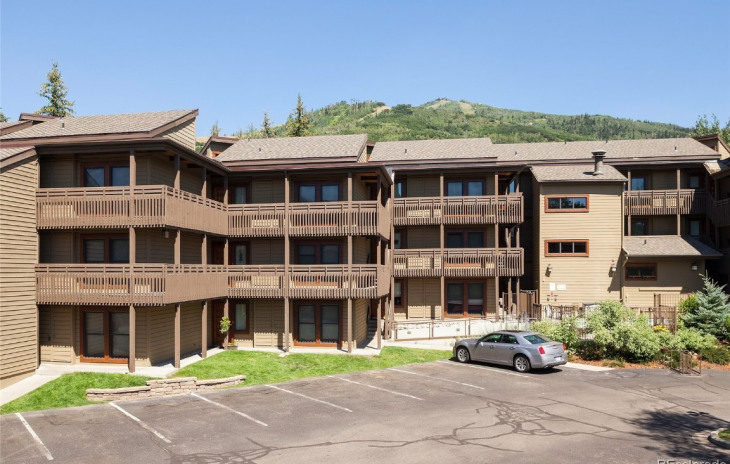 2700 Village Drive Photo