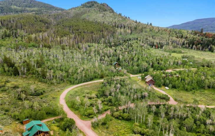 24095 Arapahoe Road Photo