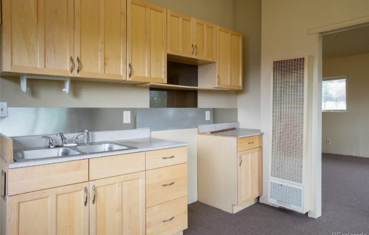 1327 Indian Trail Photo