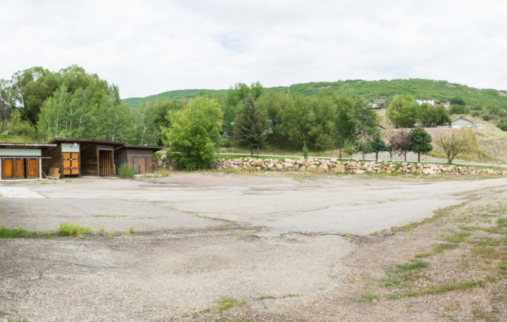 1327 Indian Trail Photo