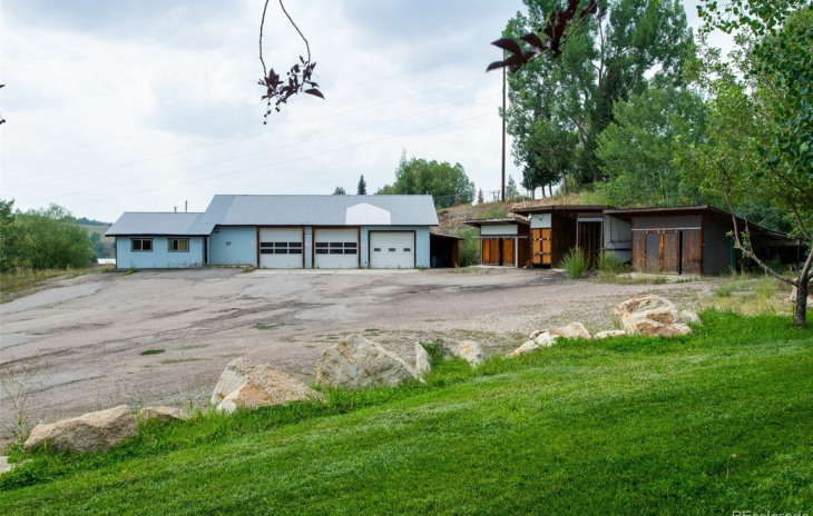 1327 Indian Trail Photo