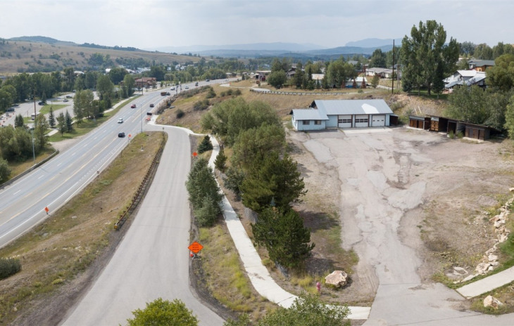 1327 Indian Trail Photo