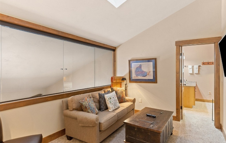 2420 Ski Trail Lane Photo