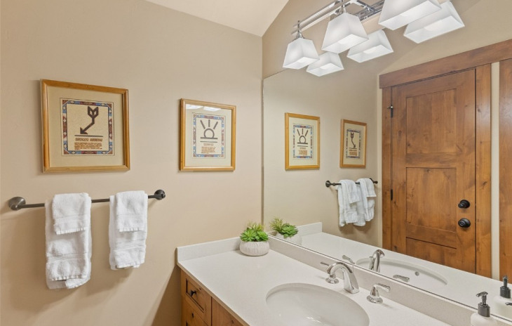 2420 Ski Trail Lane Photo