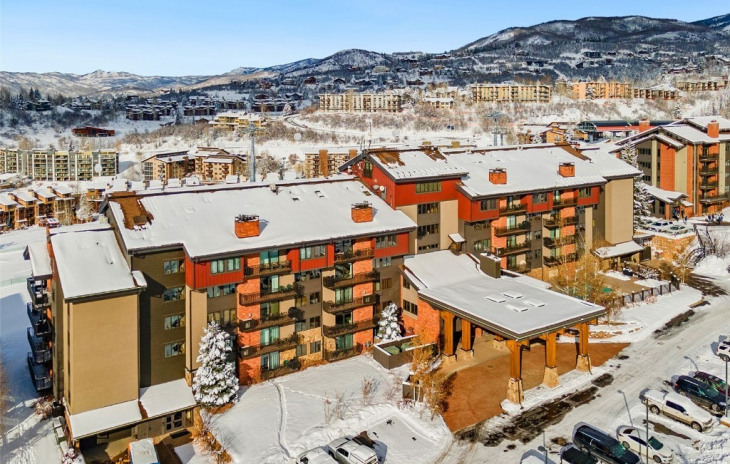 2420 Ski Trail Lane Photo