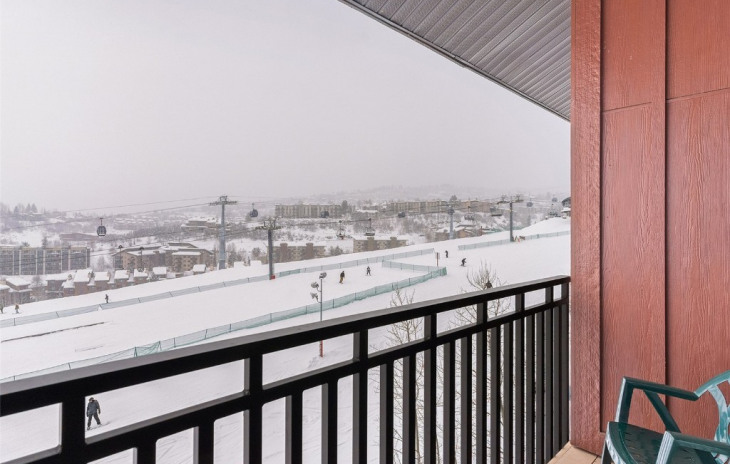 2420 Ski Trail Lane Photo