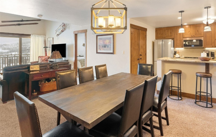 2420 Ski Trail Lane Photo