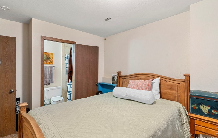 1606 Woodbridge Court Photo